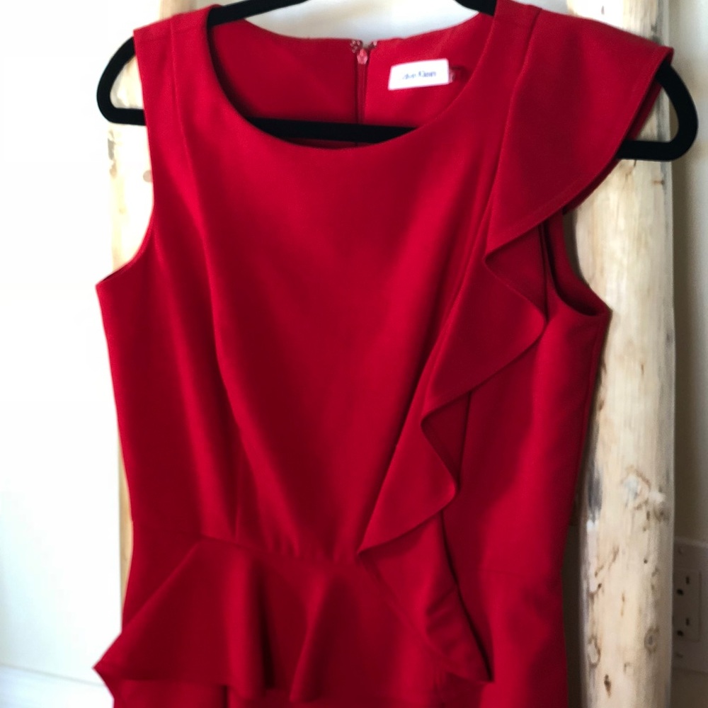 Chic Calvin Klein red dress w ruffle detail - sz 4